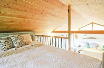 Nectar Yoga B&B On Bowen Island Horseshoe Bay Exterior foto