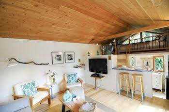 Nectar Yoga B&B On Bowen Island Horseshoe Bay Exterior foto